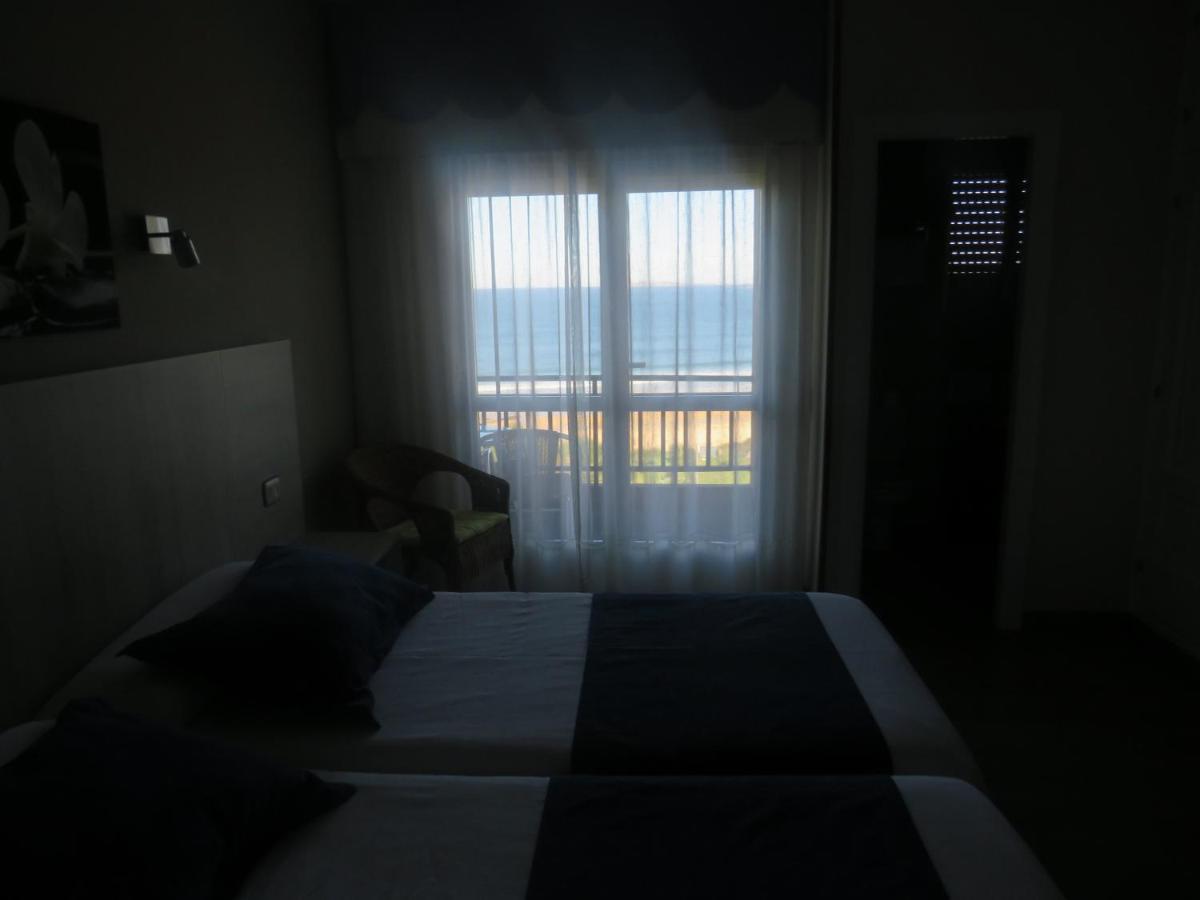 Hotel Foxos Playa de la Lanzada Buitenkant foto